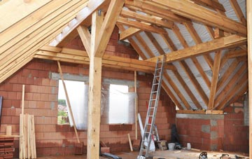 Hysbackie attic trusses