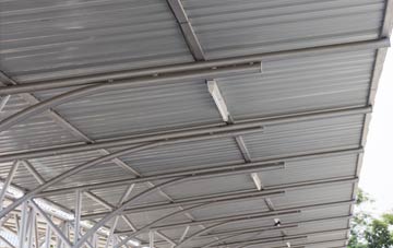 installing Hysbackie metal roofing